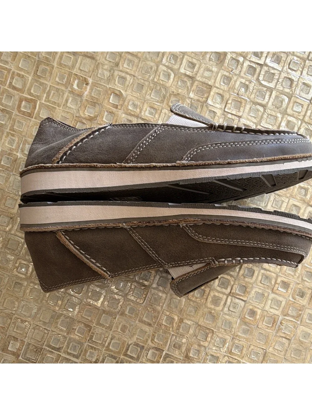 New Ariat Leather Slip-On Loafers Rubber Sole Women’s 8.5 B